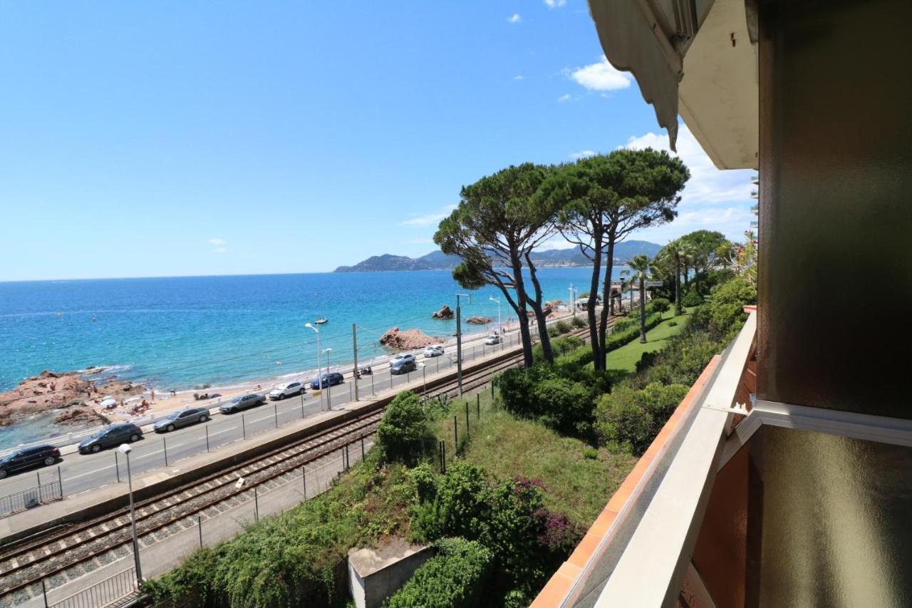 Studio With Beautiful Sea View And Direct Beach Access Cannes Bagian luar foto